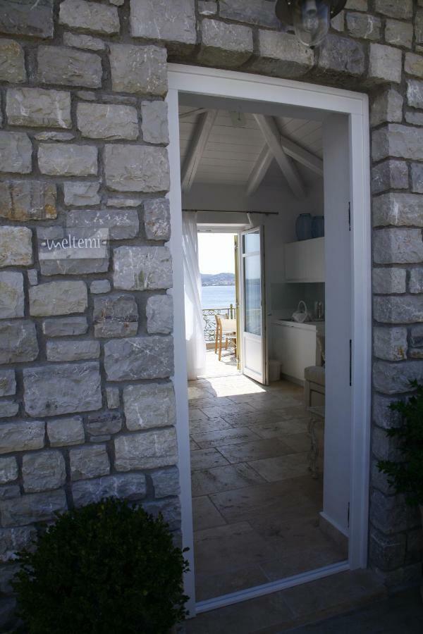 Mourayio Bed and Breakfast Ermioni Eksteriør billede